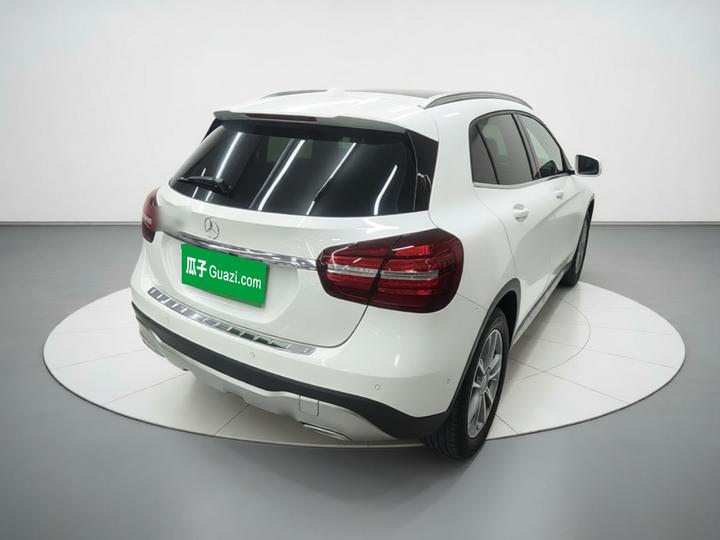 GLA 2018 GLA 200 Dynamic photo 6