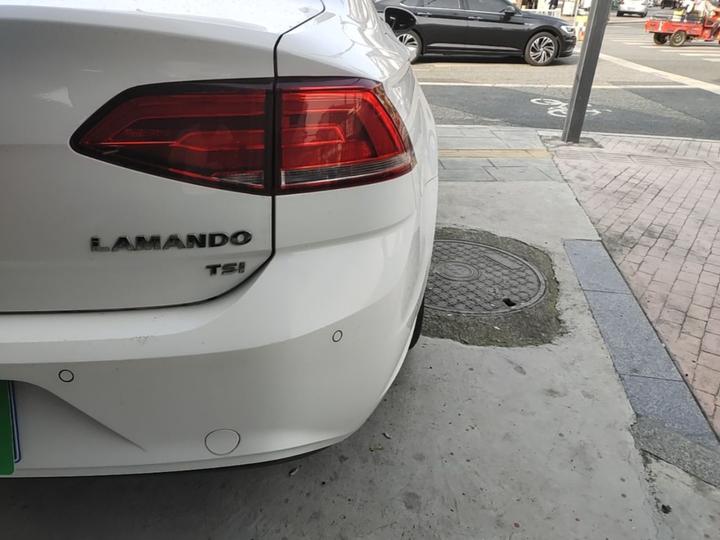 Lamando 2018 230TSI DSG photo 7