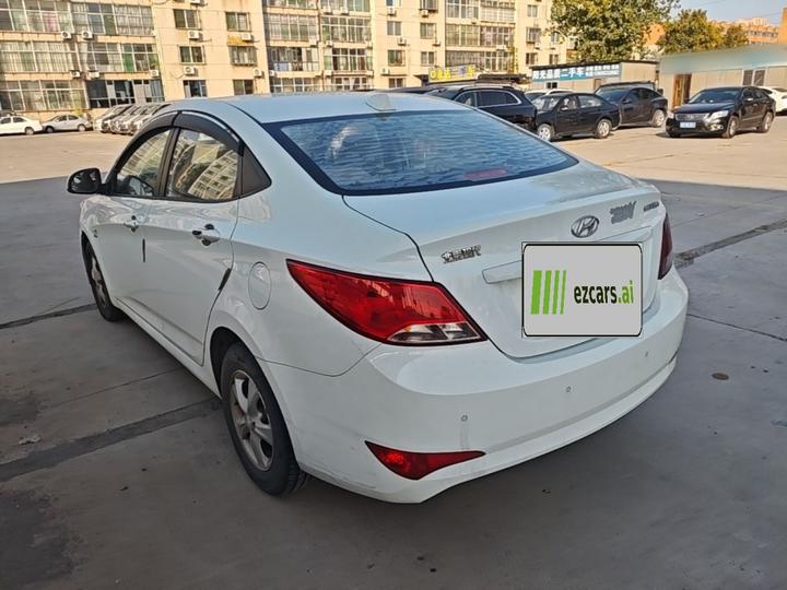 Verna 2014 1.4L MT Smart GLS photo 4