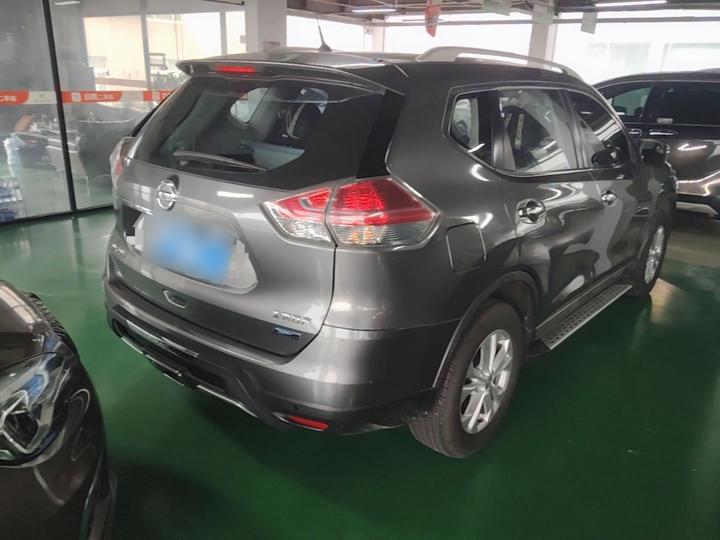 X-Trail 2014 2.0L CVT Comfort 2WD photo 4