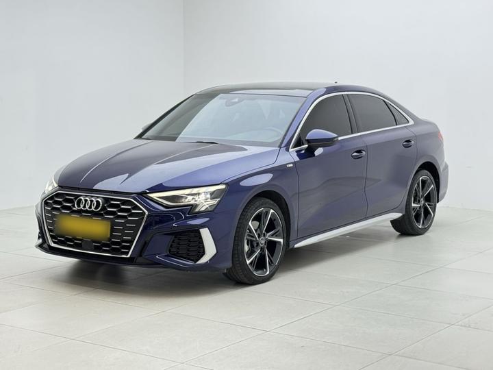 A3 2022 A3L Limousine 35 TFSI Fashion Sport