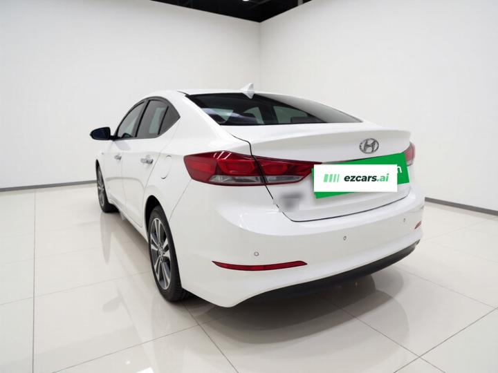 Elantra 2016 1.6L AT Smart Elite photo 4