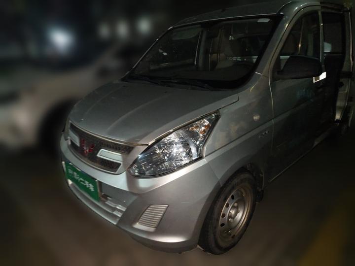 Wuling Rongguang V 2015 1.5L