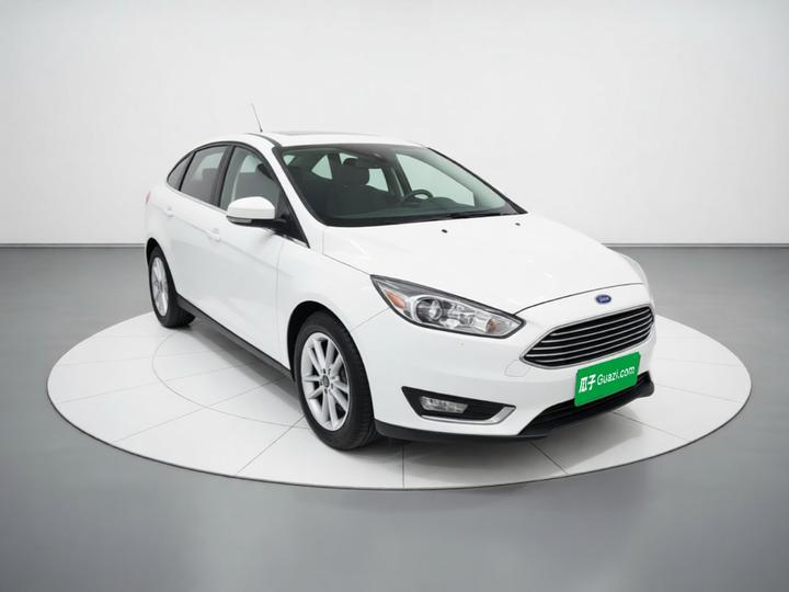 Focus 2018 Sedan Classic EcoBoost 180 AT Elite photo 3