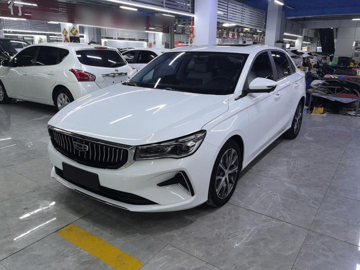 Emgrand 2023 4 Champion 1.5L CVT Flagship
