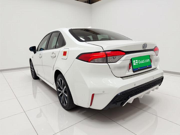 Levin 2022 Hybrid 1.8H E-CVT Sport photo 4