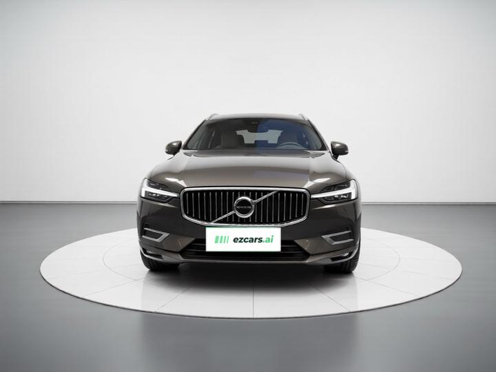 XC60 2021 T5 AWD Luxury photo 2