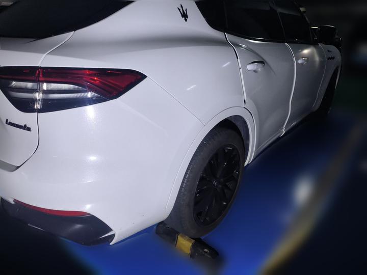 Levante 2021 3.0T Standard photo 6
