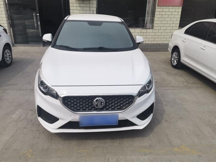 3 2017 1.5L AT Connected Elite photo 2