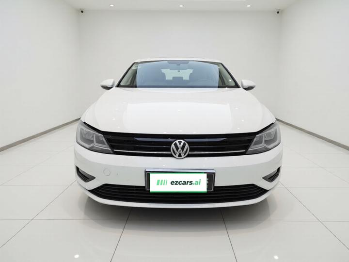 Lamando 2017 230TSI DSG photo 2