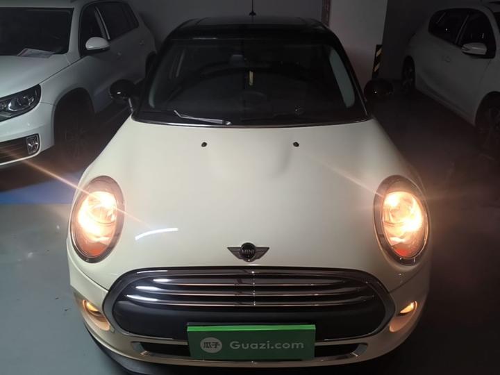 2015 1.2T ONE 5-Door photo 2