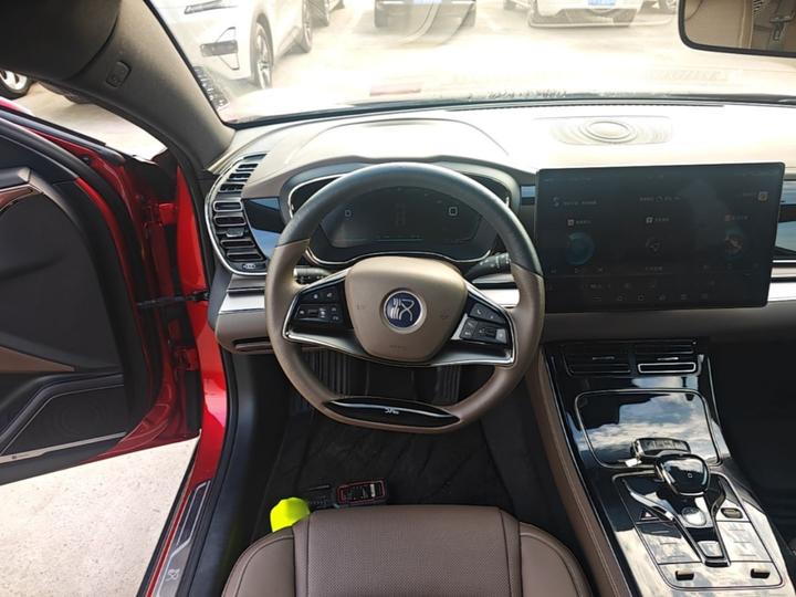 Han 2020 EV Extended Range Luxury photo 2