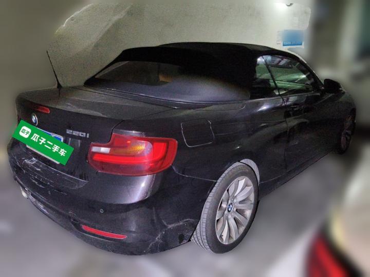 2 Series Imported 2017 220i Convertible Coupe Leading photo 6