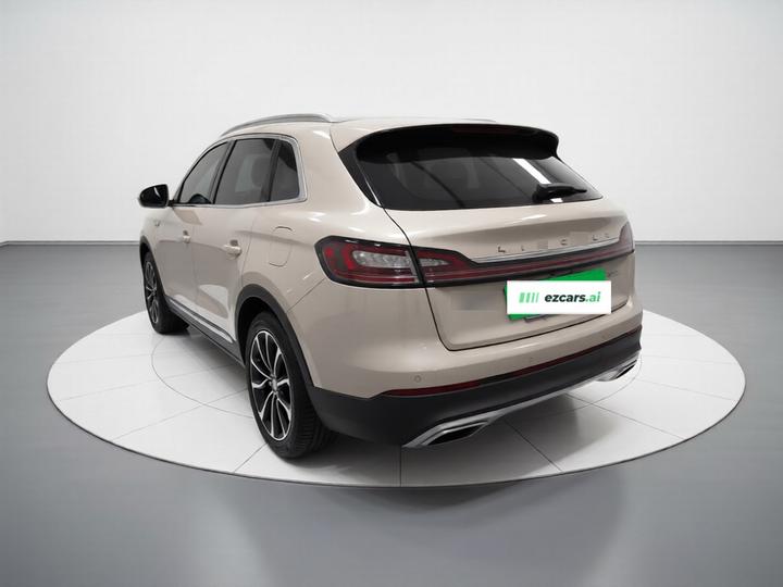 Nautilus 2021 2.0T AWD Exclusive photo 4