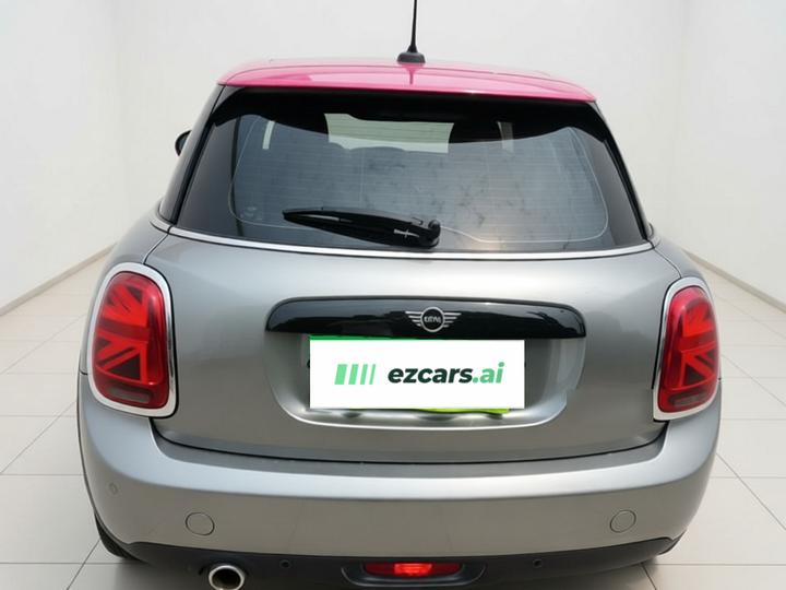 2018 1.5T COOPER Classic 5-Door photo 3