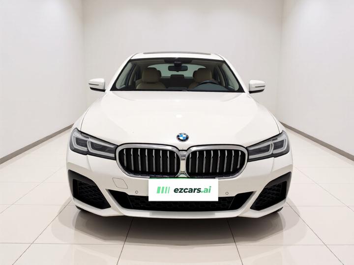 5 Series 2021 525Li M Sport Package photo 2