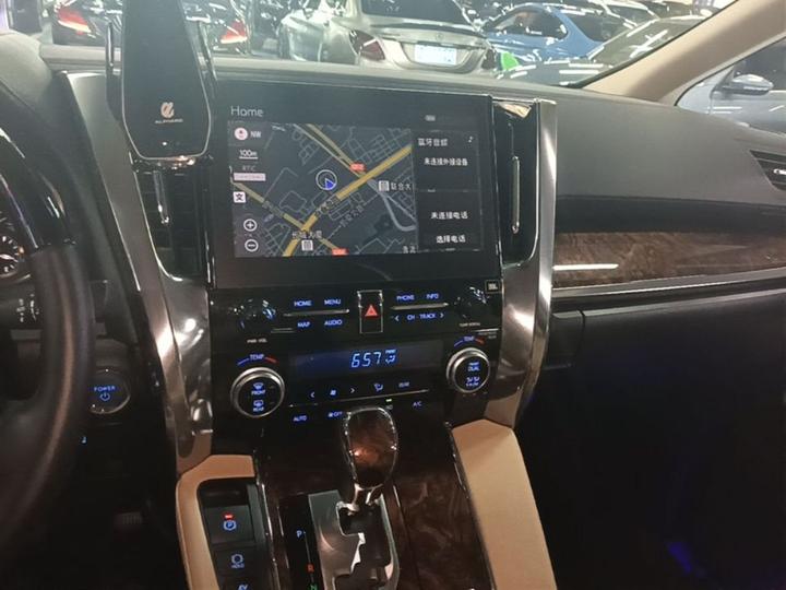 Alphard 2021 Hybrid 2.5L Luxury photo 8