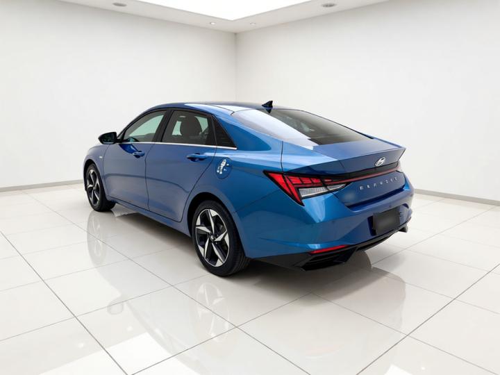 Elantra 2022 1.5L CVT LUX Premium photo 4