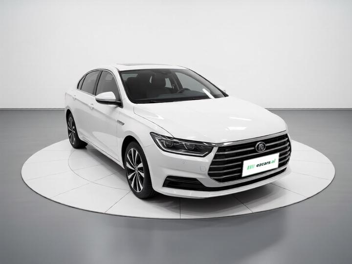 Qin 2019 1.5L AT Luxury photo 3
