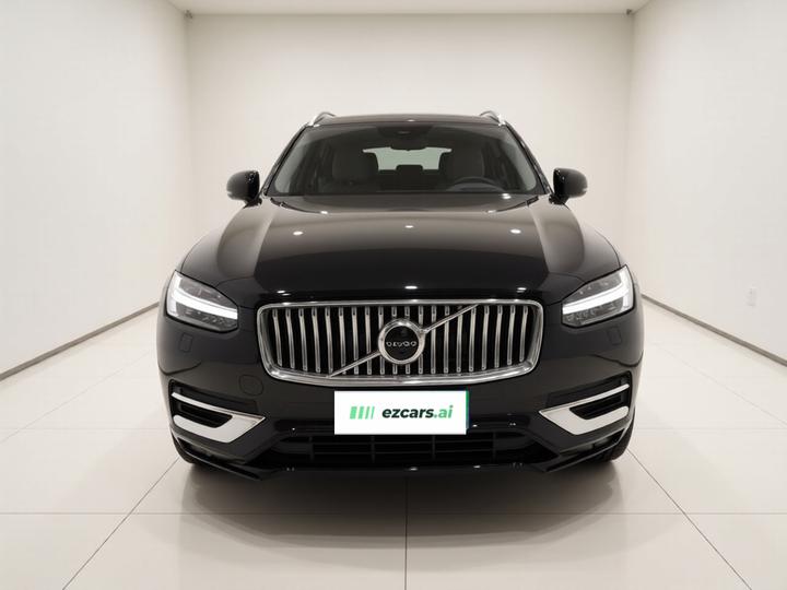 XC90 2022 B6 Luxury 7-Seater photo 2
