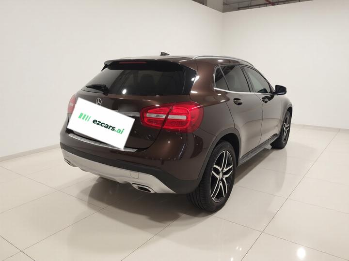 GLA 2015 GLA 220 4MATIC Fashion photo 6