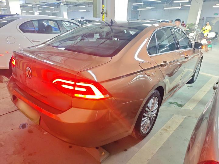 Lamando 2015 330TSI DSG Luxury photo 4