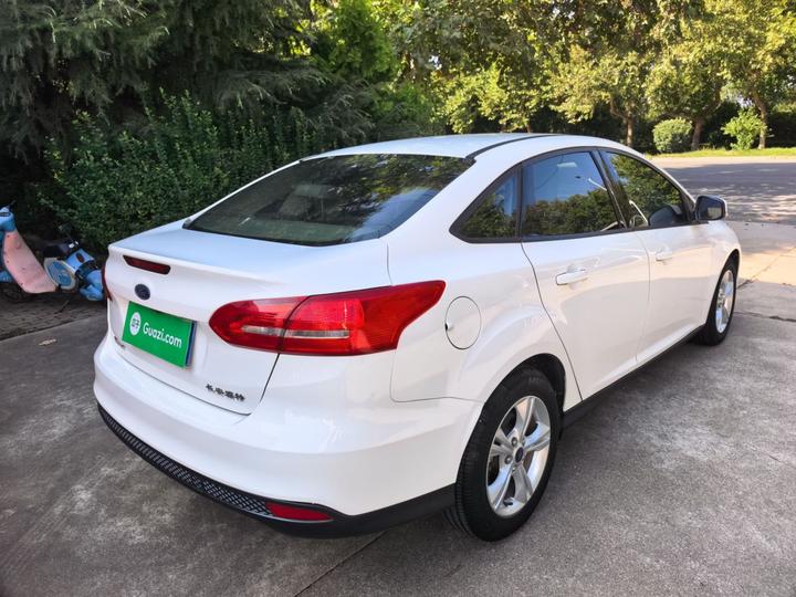 Focus 2017 Sedan 1.6L AT Comfort photo 4