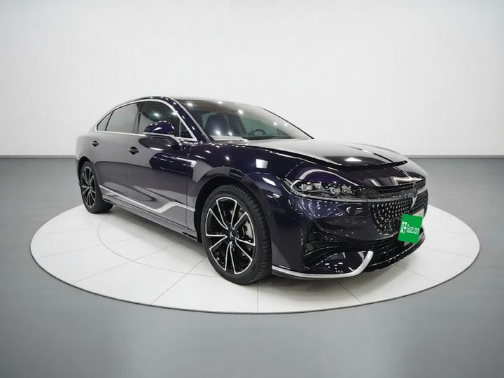 Voyah Passion 2024 PHEV AWD Extended Range Flagship photo 3