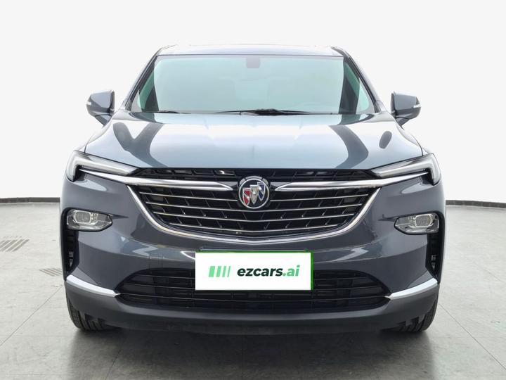 2020 28T RWD Luxury photo 2