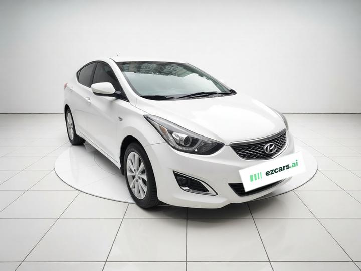 Elantra 2016 1.6L AT Smart photo 3