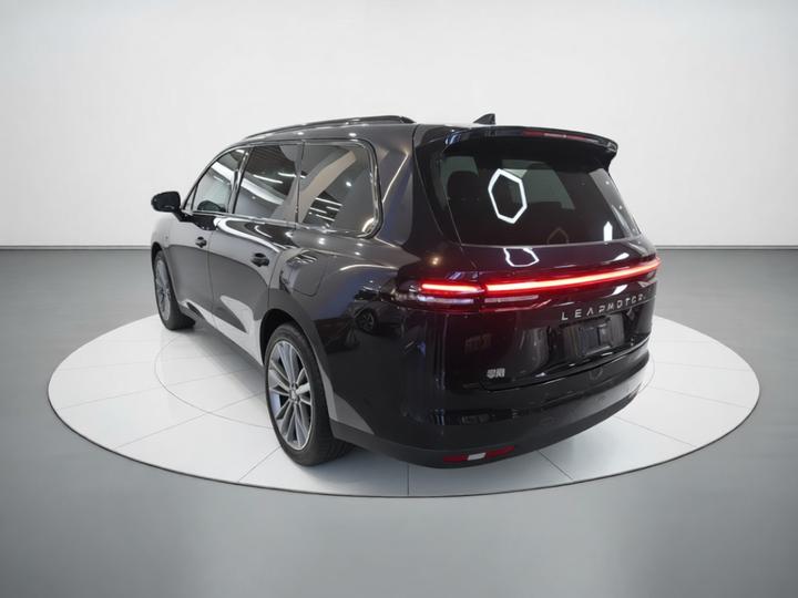 Leapmotor C16 2024 EV 520 Exclusive photo 4