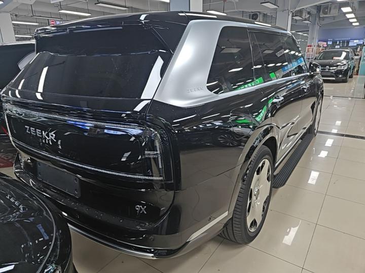 9X 2025 Hyper 70kWh 6-Seater photo 4