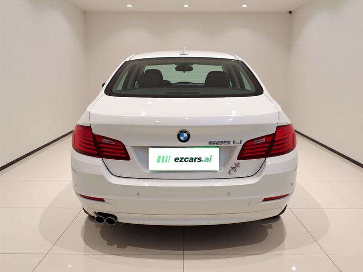 5 Series 2017 525Li Leading photo 5