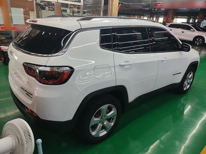 Compass 2017 200T AT photo 6