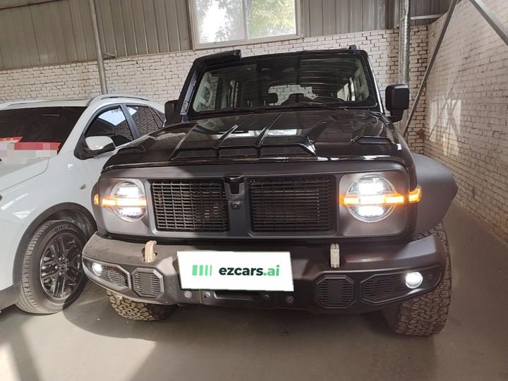 300 2023 2.0T 02 photo 2