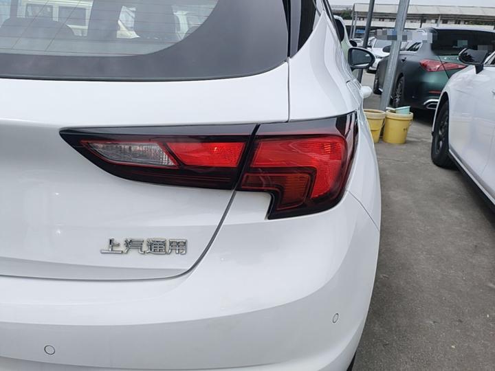 Verano 2016 Hatchback 15S AT Progressive photo 7