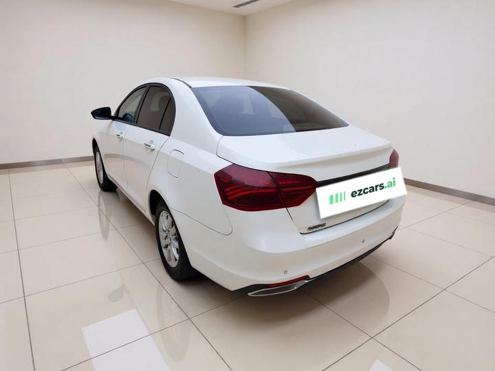 Emgrand 2020 1.5L CVT Luxury photo 4