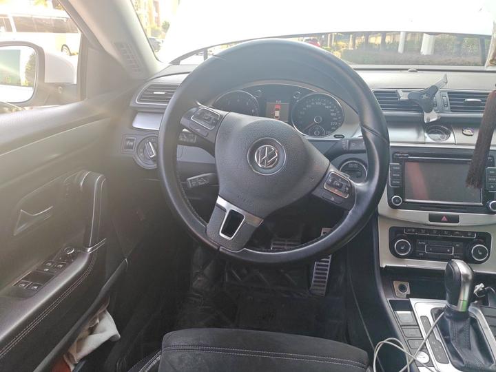 FAW-Volkswagen CC 2012 1.8TSI Premium photo 3