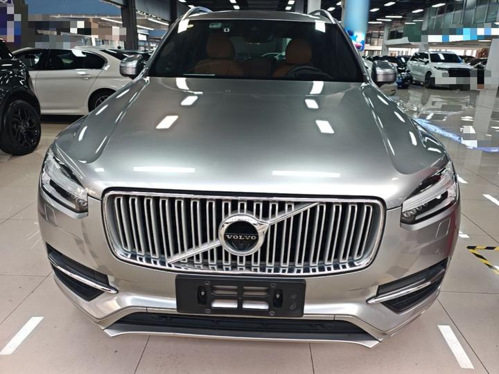 XC90 2017 T6 7-Seater photo 2
