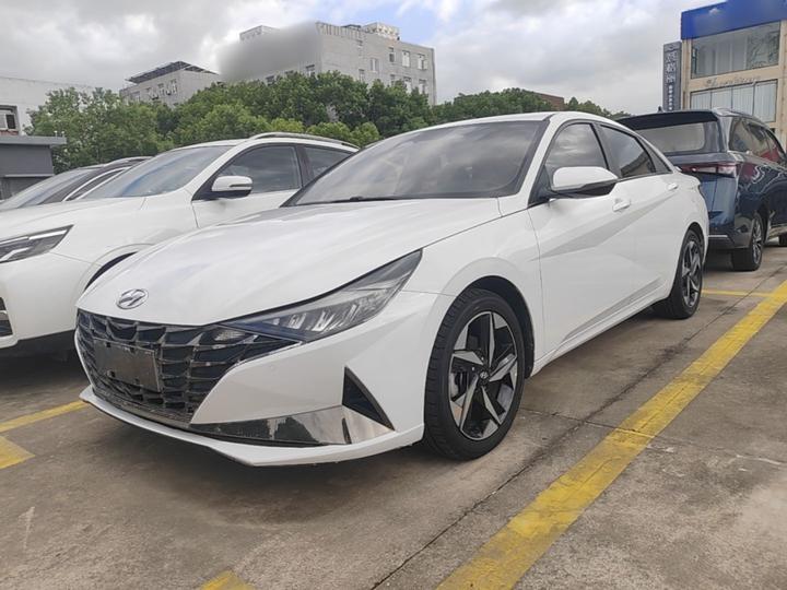 Elantra 2022 1.5L CVT LUX Premium