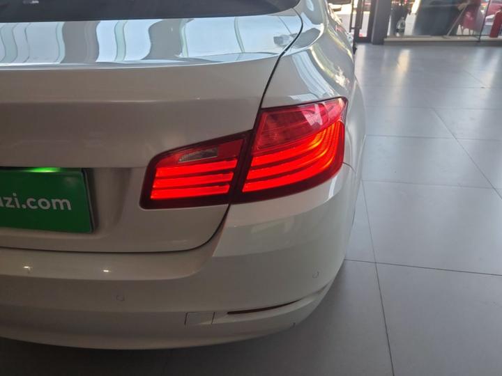 5 Series 2014 520Li photo 7