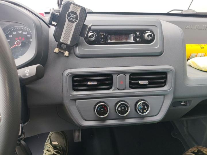 Wuling 2025 400km Bus Comfort photo 8
