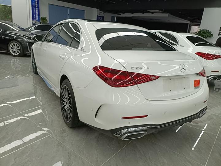 C-Class 2024 C 260 L Sport photo 4