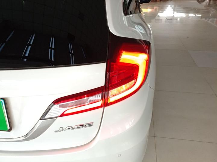 Jade 2017 1.8L AT Comfort 5-Seater photo 7