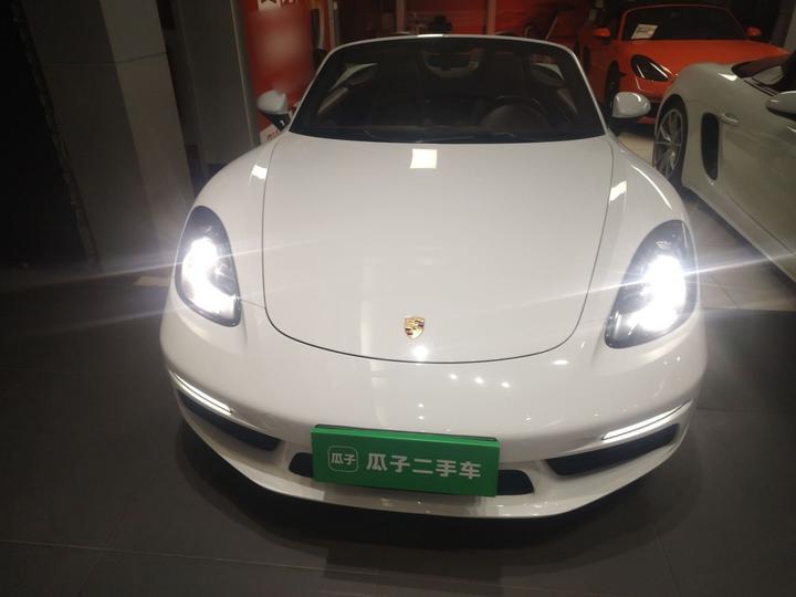 718 2020 Boxster 2.0T photo 2