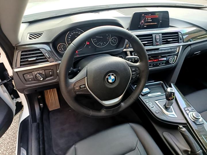 4 Series 2014 420i Design Package photo 6