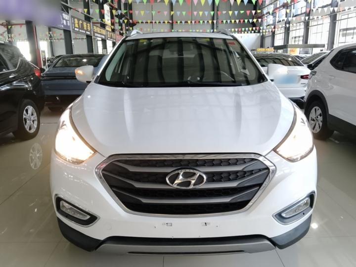 ix35 2015 2.0L AT RWD Smart IV photo 2