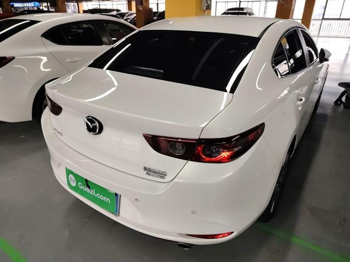 3 Axela 2021 2.0L AT photo 6