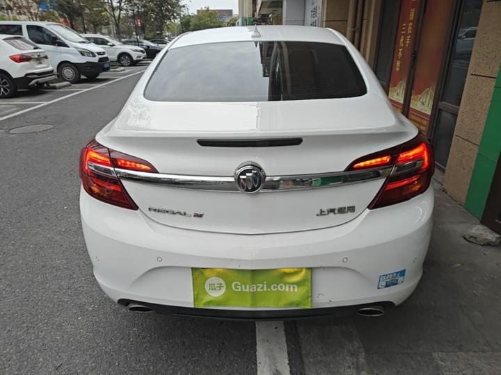 Regal 2015 1.6T Elite Tech photo 5