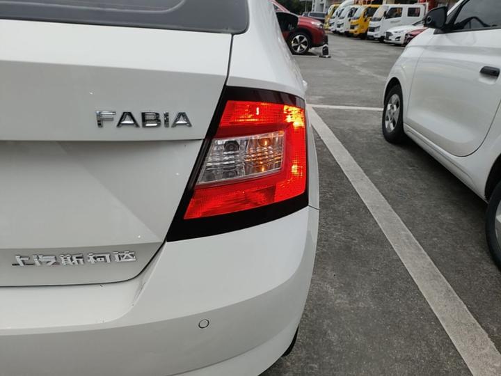 Fabia 2017 1.4L AT photo 7